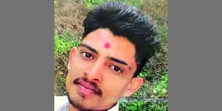 लग्नात चौघांकडून मारहाण; अपमानामुळे तरुणाने उचललं नको ते पाऊल