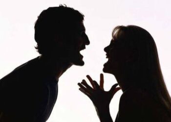 नवरा बायकोचं भांडण पोहोचलं थेट पोलीस ठाण्यात ; कारण ऐकून तुम्हीही हैराण व्हाल