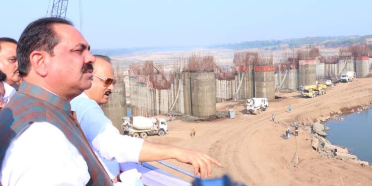पाडळसे निम्न तापी प्रकल्पाची उपमुख्यमंत्री अजित पवार यांनी केली पाहणी