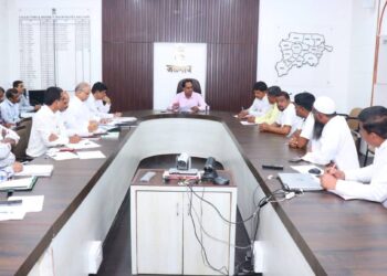 केळी पीक विमा अपील पात्र प्रस्तावावर कार्यवाही करण्याचे जिल्हाधिकारी यांचे निर्देश