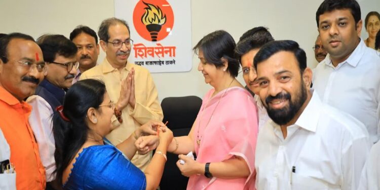 जळगावात भाजपला धक्का ; मोठ्या पदाधिकाऱ्याचा ठाकरे गटात प्रवेश