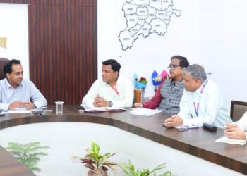 जिल्ह्यातील बँकांनी कृषी आणि कृषीपूरक व्यवसायाला अर्थपुरवठा करावा – जिल्हाधिकारी 