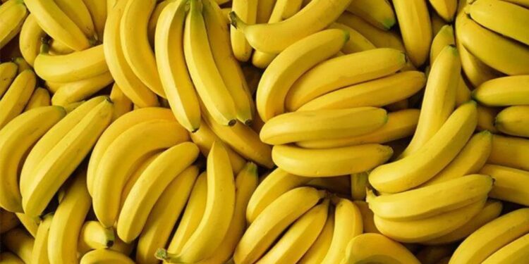 उन्हाळ्यात केळी खाण्याचे हे आहेत जबरदस्त फायदे ; जाणून घ्या