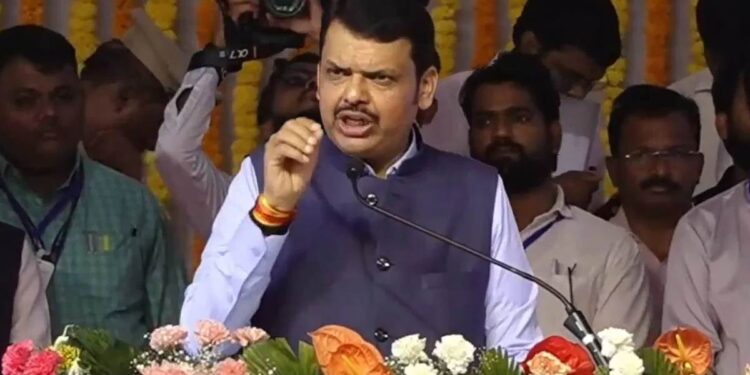 .. तरी पण अजितदादांना गृहखातं मिळणार नाही ; फडणवीसांच्या मिश्किल टिप्पणीने सर्वांच्याच भुवया उंचावल्या