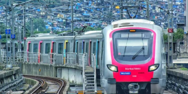 मुंबई मेट्रोमध्ये नोकरीची मोठी संधी ; लगेचच करा अर्ज