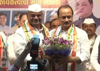 शिवाजी आढळराव पाटील यांचा अखेर राष्ट्रवादीत प्रवेश