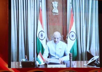 वैद्यकीय क्षेत्रात काम करताना रुग्णाच्या चिंता समजून घेऊन दयाळूपणाने वागा