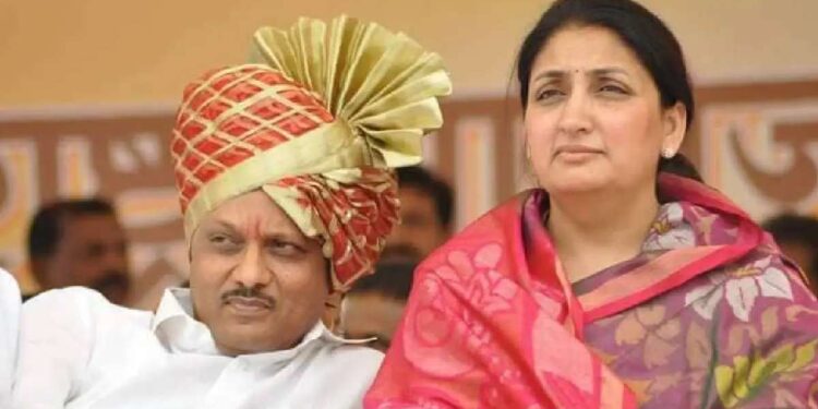 शिखर बँक घोटाळा प्रकरणी अजित पवारांसह सुनेत्रा पवारांना क्लीन चीट