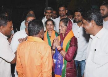 म्हणून शरद पवारांचा आशीर्वाद घेतला.. स्मिता वाघ यांचं स्पष्टीकरण