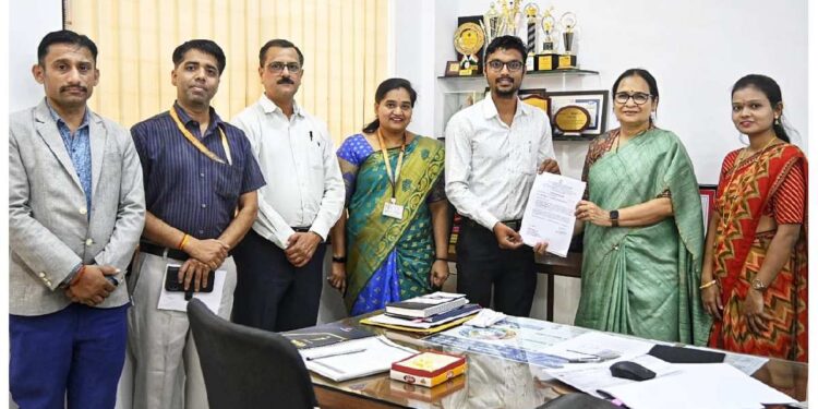 जी. एच. रायसोनी महाविद्यालयाच्या विध्यार्थ्याची केंद्र शासनात उच्च पदावर नियुक्ती; तब्बल इतके पॅकेज मिळाले