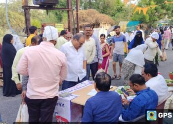 आता जळगाव जिल्ह्यातील प्रत्येक आठवडी बाजारात मतदार सुविधा केंद्र उभारणे सुरु