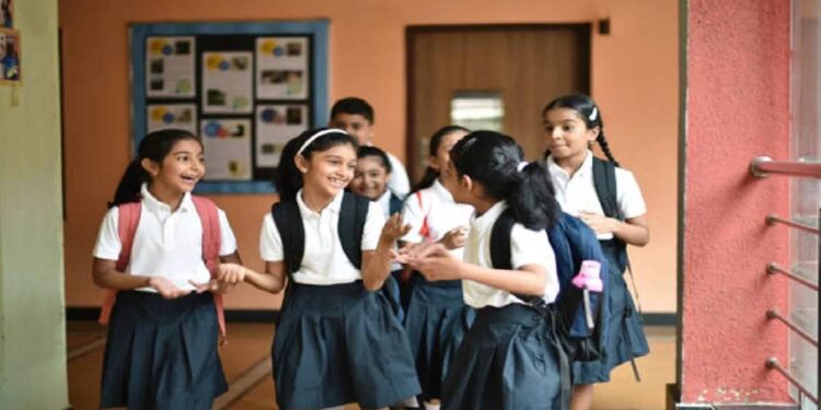 अनुसुचित जमातीच्या विद्यार्थ्यांना इंग्रजी माध्यमाच्या निवासी शाळांमध्ये प्रवेशाकरीता प्रक्रीया सुरु