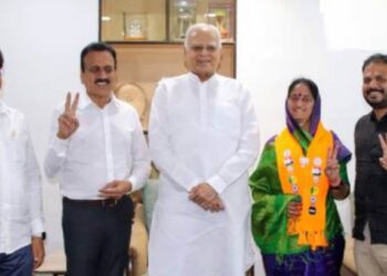 ठाकरे गटाला धक्का ! सुरेश जैन यांचा जिल्ह्यातील महायुतीच्या दोन्ही उमेदवारांना पाठिंबा जाहीर