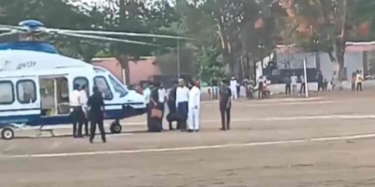 नाशिकमध्ये पैशांचा पाऊस, संजय राऊतांनी मुख्यमंत्र्यांचा तो VIDEO केला पोस्ट