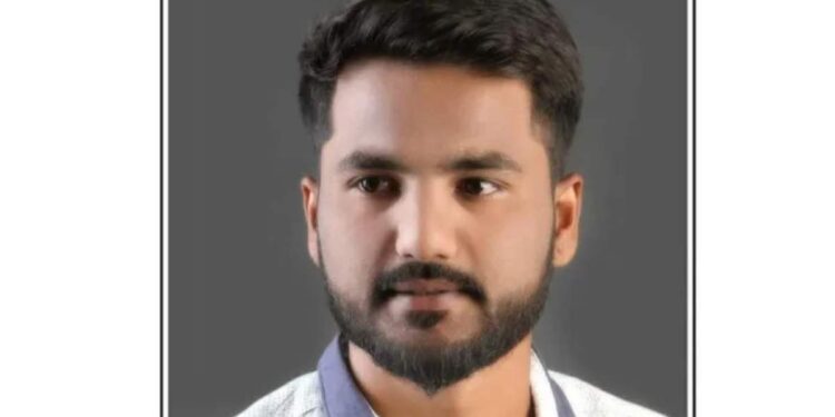 चार वाहने एकमेकांवर धडकल्याने भीषण अपघात ; पाचोऱ्याचा युवक जागीच ठार