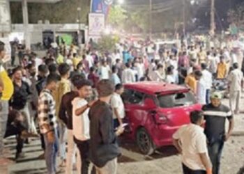 पत्त्यांच्या डावातील वादावरून जिप सदस्यांच्या घरावर तुफान दगडफेक ; मोहाडीतील घटना