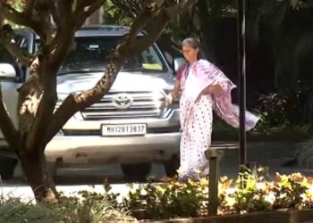 मोठी बातमी! सुप्रिया सुळे अचानक अजितदादांच्या निवासस्थानी; पडद्यामागे घडतंय काय