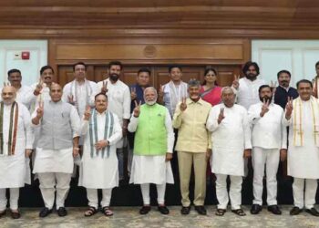 नव्या सरकारमध्ये मंत्रिपदाचा फॉर्म्युला निश्चित ; कोणाच्या वाट्याला किती मंत्रीपद?