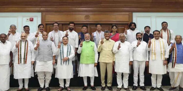 नव्या सरकारमध्ये मंत्रिपदाचा फॉर्म्युला निश्चित ; कोणाच्या वाट्याला किती मंत्रीपद?