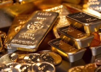 RBIने इंग्लंडच्या तिजोरीतून भारतात आणलं ‘इतकं’ टन सोनं..