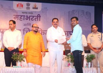 जळगाव जिल्ह्यात विविध विभागात 414 जणांना नव नियुक्त अधिकारी, कर्मचारी, शिक्षकांना नियुक्तीपत्र प्रदान