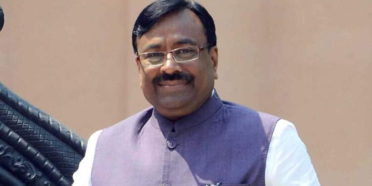 सुधीर मुनगंटीवारांना मोठा दिलासा ! ‘या’ प्रकरणात क्लीन चीट मिळाली