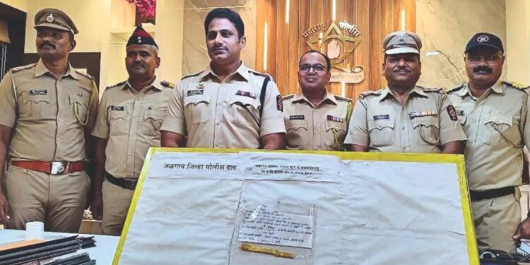 भडगाव पोलिसांकडून आंतरराज्यीय चोरट्याला अटक ; लाखोंचे दागिने जप्त