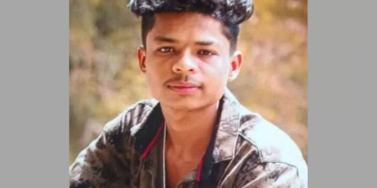 दुचाकीसमोर कुत्रा आडवे आल्याने अपघात; कुसुंब्याचा तरुण जागीच ठार