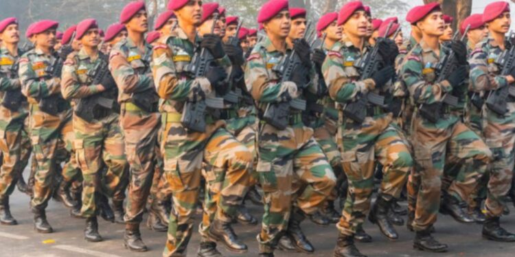 भारतीय सैन्यात २ लाखांहून अधिक पगाराच्या नोकरीची संधी.. या पदांवर निघाली भरती