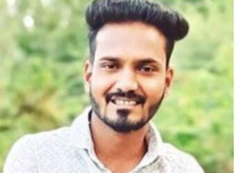 दुचाकी डिव्हायडरला धडकून जळगावचा युवक ठार