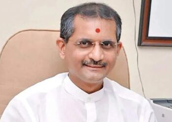 मोठी बातमी! यूपीएससीचे चेअरमन मनोज सोनी यांचा तडकाफडकी राजीनामा