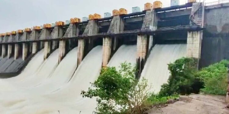 गिरणा धरणाची शंभरीकडे वाटचाल; पिण्याच्या पाण्यासह शेती सिंचनाचा प्रश्न सुटणार..!