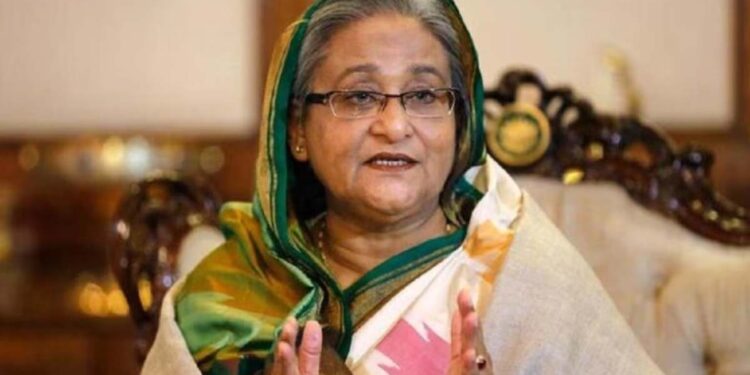 मोठी बातमी! बांगलादेशच्या पंतप्रधान शेख हसीना यांचा राजीनामा, देशही सोडला