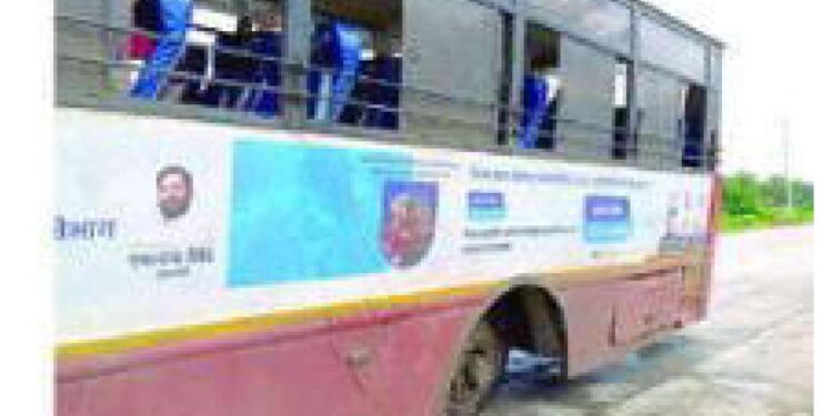 धावत्या एसटी बसचे चाक निखळले,अन्.. ; भडगावातील काळजाचा ठोका चुकविणारी बातमी