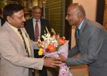 केंद्रीय मुख्य निवडणूक आयुक्त राजीव कुमार आणि शिष्टमंडळाचे मुंबईत आगमन