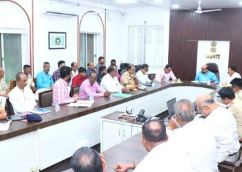 दोन महिलांसह वृद्धाच्या मृत्यूप्रकरणी ठेकेदारावर गुन्हा दाखल होणार