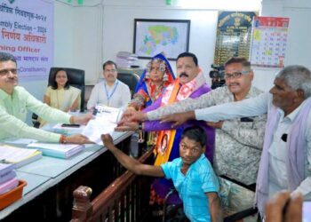 रावेरातून अनिल चौधरींनी दाखल केला उमेदवारी अर्ज!