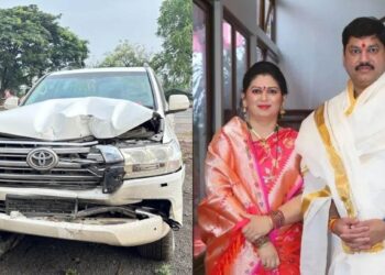 धनंजय मुंडेंच्या पत्नीच्या कारला भीषण अपघात