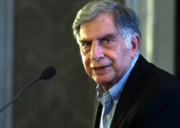 रतन टाटा यांच्या सन्मानार्थ राज्यात एक दिवसाचा शासकीय दुखवटा!