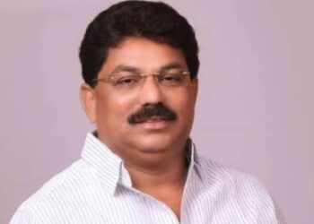 भाजपचे माजी खासदार ए. टी. पाटील नॉटरीचेबल; महायुतीची चिंता वाढली