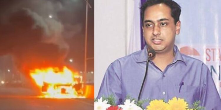 जळगावमध्ये रुग्णवाहिकेला लागलेल्या आगीची प्रशासनाने घेतली दखल ; जिल्हाधिकाऱ्यांनी दिले घटनेच्या चौकशीचे आदेश