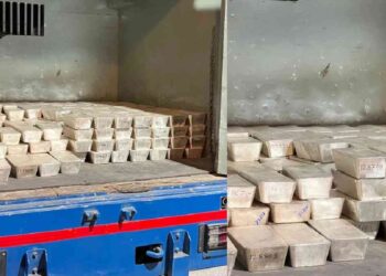 अबब..! नाकाबंदीदरम्यान व्हॅनमध्ये सापडली सहा टन चांदी