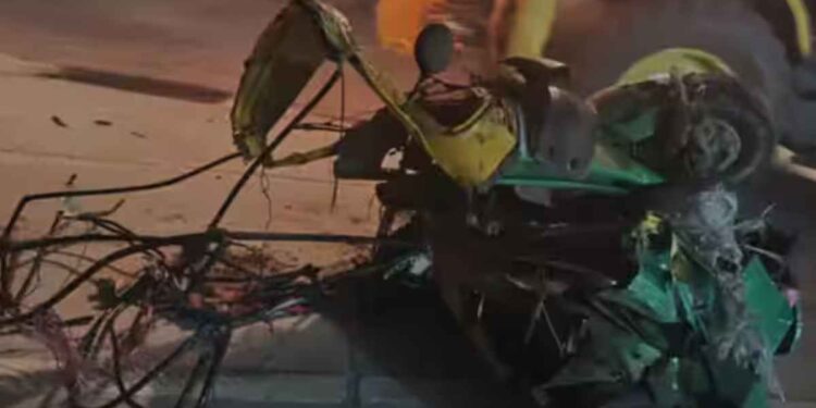 भीषण अपघातात लग्न करून परतणाऱ्या वधू-वरांसह 7 जण ठार