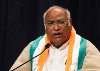 ‘त्याला मारून टाका..’ भाजपवर घणाघात करताना मल्लिकार्जुन खरगे नेमकं काय म्हणाले?