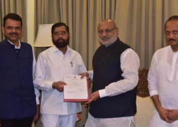 मुख्यमंत्री एकनाथ शिंदेंनी दिला राजीनामा; महायुतीच्या गोटात सत्तास्थापनेच्या हालचालींना वेग