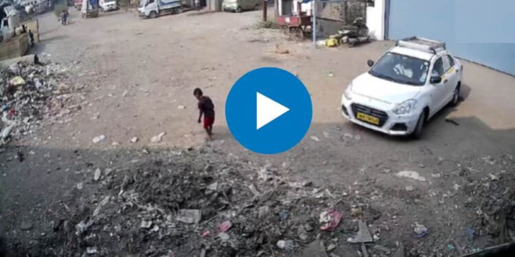 पटांगणात खेळणाऱ्या चिमुकल्याला कॅब चालकाने चिरडले, पण..; थरार सीसीटीव्हीत कैद