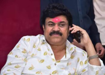 वाल्मिक कराडसोबत असलेल्या कार्यकर्त्यांनी दिली धक्कादायक माहिती, म्हणाले…