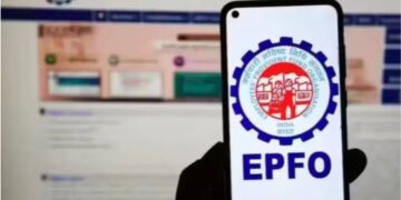 EPFO कर्मचाऱ्यांसाठी महत्त्वाची बातमी! या तारखेपासून मिळणार PF काढण्यासाठी ATM कार्ड