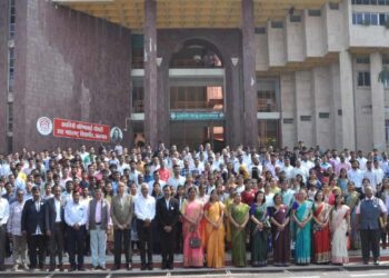 विद्यापीठाच्या कॅम्पसमध्ये विविधतेचे दर्शन ; माजी विद्यार्थ्यांचा मेळावा उत्साहात