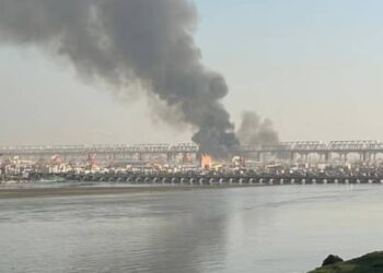 महाकुंभ मेळ्यामध्ये भीषण आग; अनेक तंबू, साहित्य जळून खाक, घटनास्थळी गोंधळाचे वातावरण